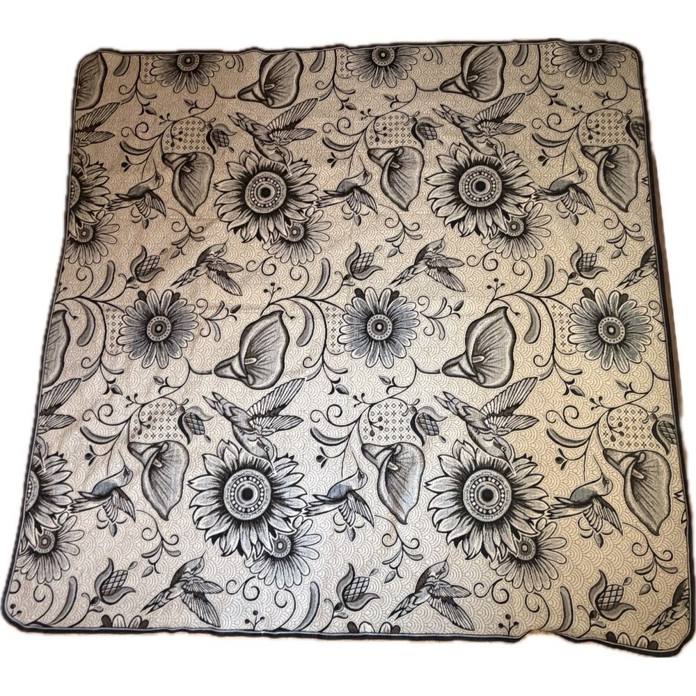 Floral Hummingbirds Quilted Jacquard Reversible Blanket Black/ White 82"x 86”